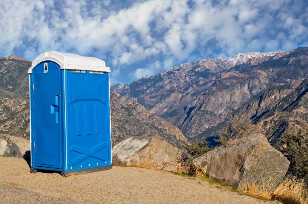 Best High-end porta potty rental  in Auburn, KS